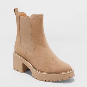 Boats - women 7 BRAND NEW